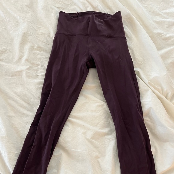 Lululemon 7/8 crop leggings with mesh - Picture 1 of 5